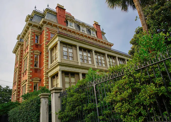 Wentworth Mansion